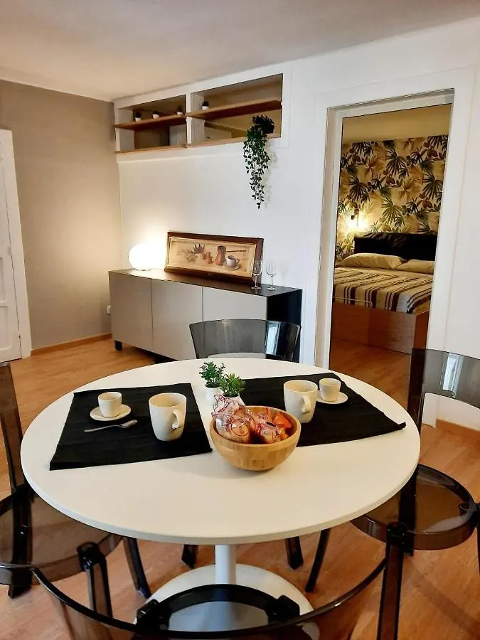 Petruzzelli Bari Apartment